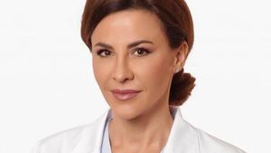 Adina Alberts a publicat rețeta cu schema clasică de tratament pentru COVID-19: ”Ca de obicei, eu încerc să ajut”