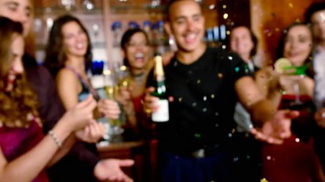 La multi ani! Peste 910.000 de romani isi sarbatoresc onomastica de Sfantul Gheorghe