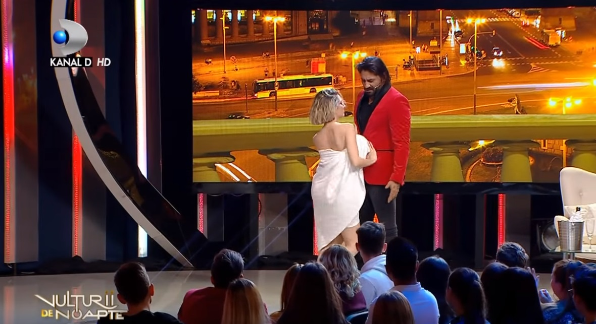 Și cu Răzvan cum rămâne!? Lidia Buble, filmată în brațele lui Connect-R