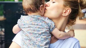 Feli a vorbit despre sarcină. A făcut anunţul în direct: Dragilor, sunt însărcinată