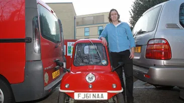 Uite cum arata cea mai mica masina din lume. Atinge suta in 20 de secunde