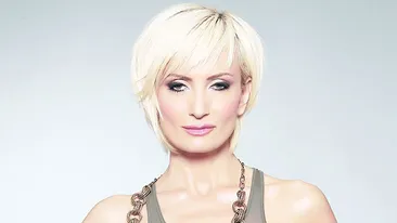 Daniela Gyorfi s-a intalnit cu cel mai neobisnuit fan! Nu o sa-ti vina sa crezi ce i-a cerut barbatul artistei!