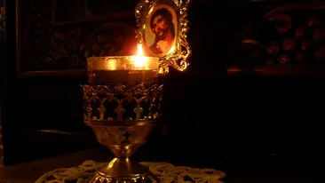 CUTREMURATOR! O batrana a aprins o candela in memoria victimelor din Colectiv. Ce s-a intamplat dupa este o adevarata drama