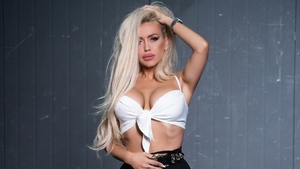Anda Adam a pozat goală! Ce reacție au avut fanii, atunci când au văzut-o în ipostaza sexy