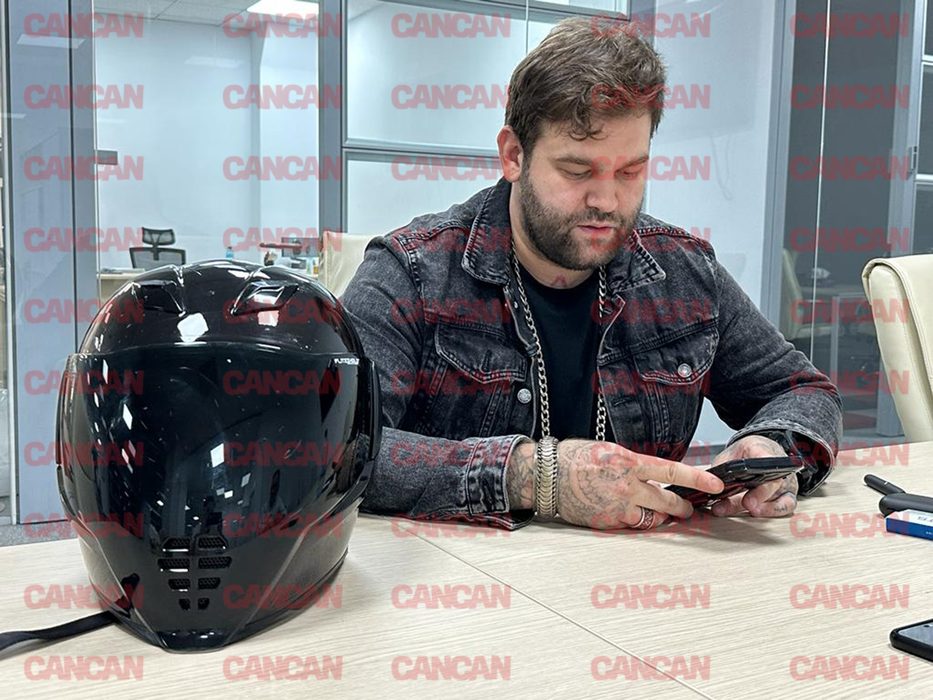 Robert este cunoscut de toate vedetele din România (Foto: CANCAN.RO)