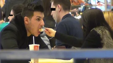 Dragostea trece prin stomac! Fiul lui Sile Camataru, hranit cu lingurita, la mall, de catre iubita