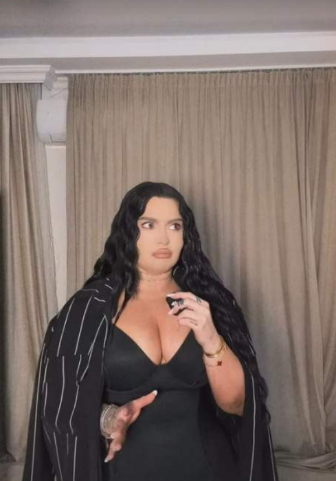 Cum arată Oana Radu după ce a pierdut, din nou, lupta cu kilogramele în plus: ”Uitați-vă la mine! Asta sunt”