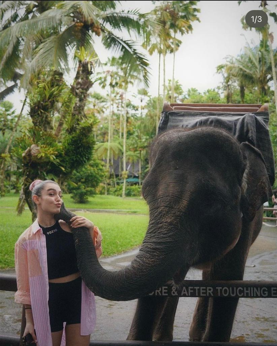 Alexia Eram își petrece vacanța în Indonezia alături de Mario Fresh (Sursă: Instagram)