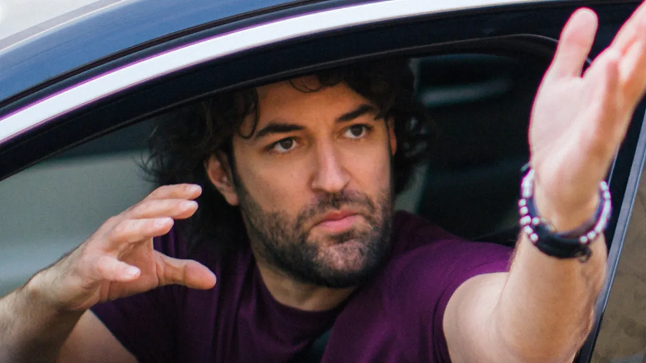 Toata lumea il stie pe Smiley, insa putini stiu ADEVARUL despre fratele lui, Filip! Cu ce se ocupa cu adevarat tanarul?