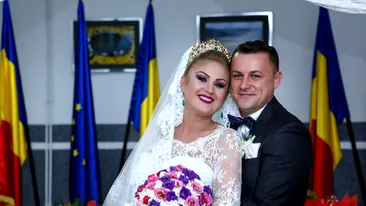 Primele imagini de la nunta cu 7000 de invitaţi! Primarul Lucian Morar şi cântăreaţa Ioana Pricop au marcat nunta anului 2017