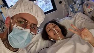 Mihaela, o tânără mămică de 31 de ani, salvată de medicii din Italia. Femeia suferea de o boală grea: „13 ore a durat operația”