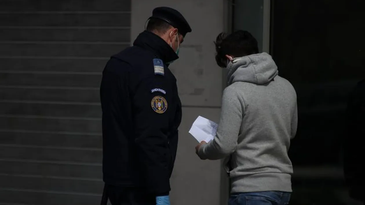 Cum îi “fentează” românii pe polițiști, în plină pandemie de COVID-19. “Sunt oameni care profită. Ne spun că merg în cutare loc, dar...”