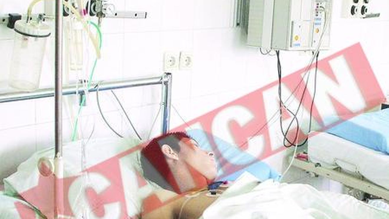 Traieste dupa ce un fier i-a strapuns inima