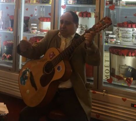 Îl mai știi pe Gigel Frone?! S-a îngrășat enorm! Cum arată acum fostul concurent de la „Românii au talent”