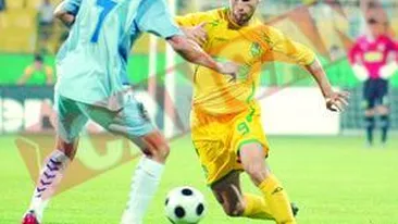 Porumboiu isi plateste jucatorii cu 6.000.000 de euro