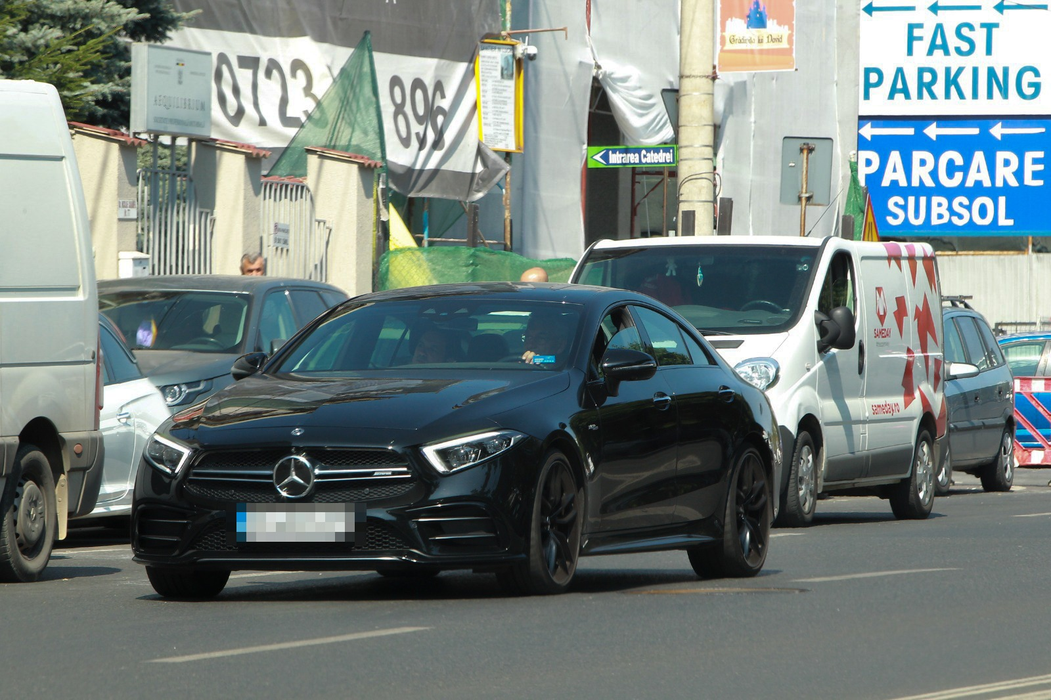 Mihai Tudose conduce un Mercedes CLS 53 AMG, al cărui preț trece de 100.000 de euro