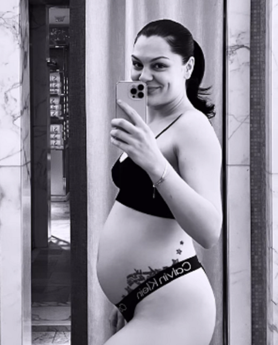 Jessie J, anunț neașteptat! Celebra cântăreață va deveni mămică pentru prima oară