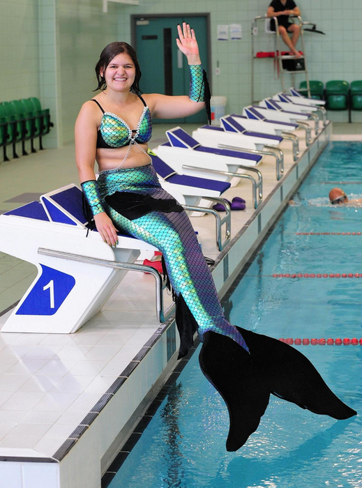 "Sirena vie" a fost dată afară de la piscina din Anglia
