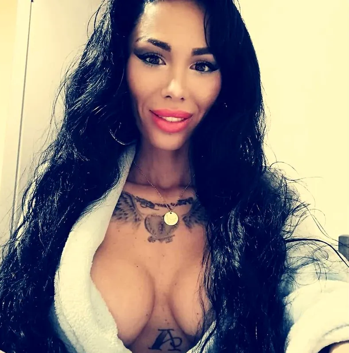 Alina Eriko, primele declarații despre viața din Birmingham: „Cerșesc de opt ani la aceleași magazine”