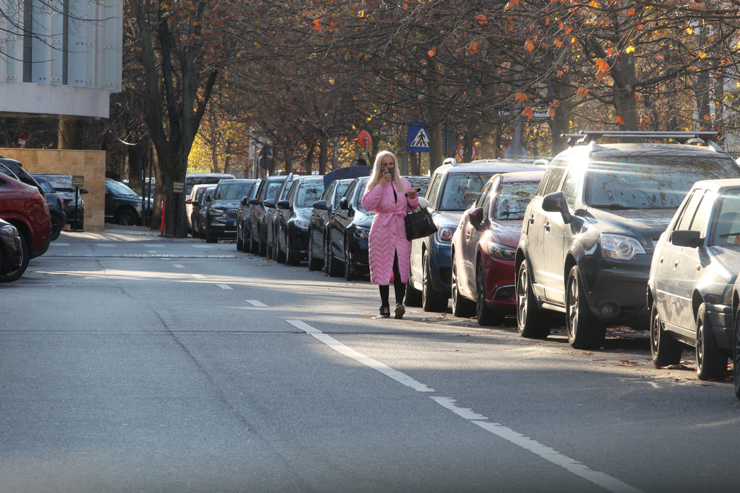 Anda Adam a întors toate privirile! În roz și ”mascată” de paiete! Așa a apărut vedeta de la ”Bravo, ai stil!”