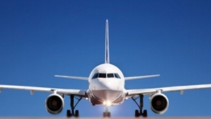 Sase pasageri, retinuti in SUA dupa ce au stat prea mult in toaleta avionului