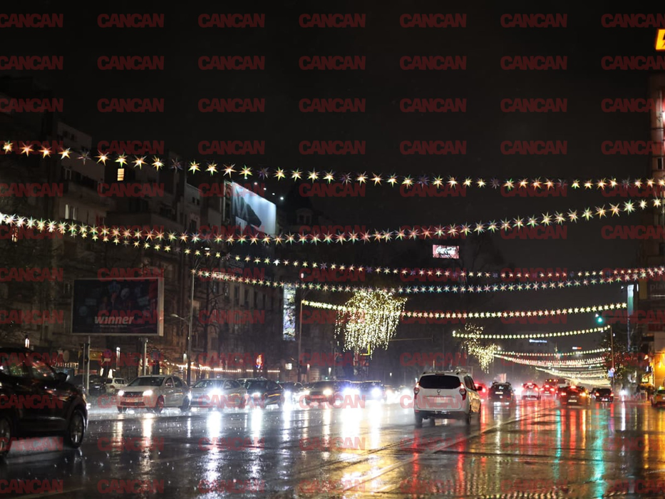 Magia Crăciunului a venit mai devreme! Bucureștiul a fost luminat de sărbătoare! Foto & video