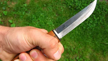 Patru dintre elevii care s-au încăierat cu săbii şi cuţite în Capitală au fost reţinuţi! Ce pedepse pot primi