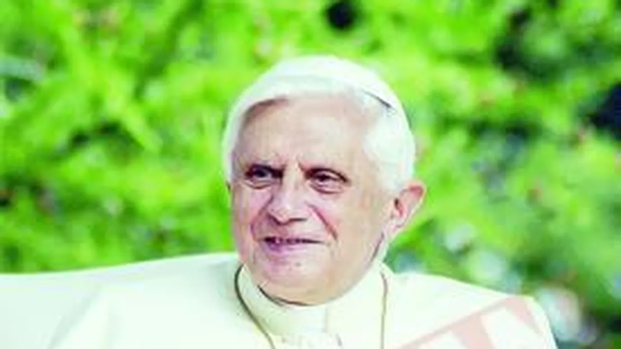 Papa Benedict al XVI-lea a vrut sa se faca zugrav