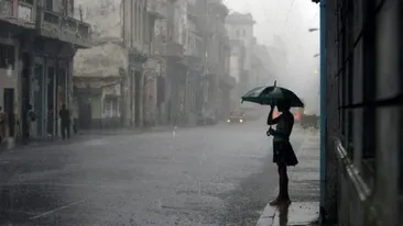 Prognoza meteo: risc de inundaţii din cauza ploilor însemnate cantitativ