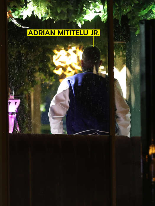 Adrian Mititelu Jr. își petrece mare parte din timp în localurile din Capitală (SURSA FOTO: CANCAN.RO)