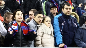 Babi Minune i-a facut in avans iubitei insarcinate o surpriza de 1 Martie! Uite unde a dus-o!