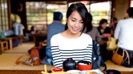 Regula japoneză care te ajută să mănânci mai puțin fără dietă: secretul ‘hara hachi bu’