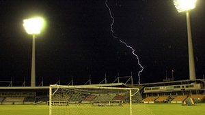 TRAGEDIE! Un fotbalist de 21 de ani a fost lovit de fulger pe teren!