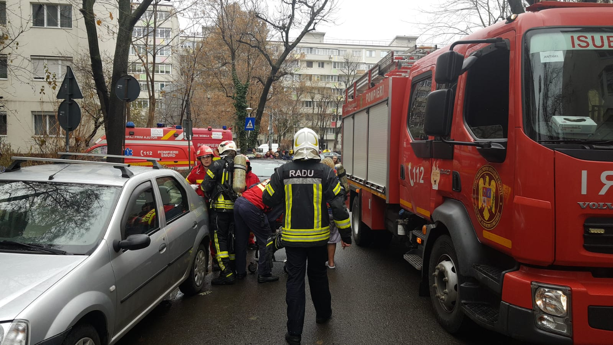Incendiu pe bulevardul Ion Mihalache din București