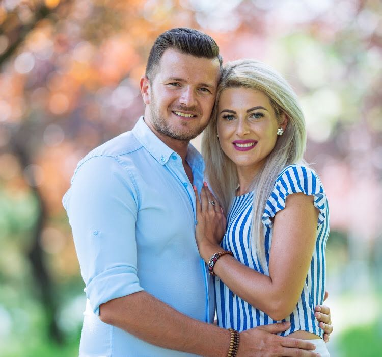S-au cunoscut în urmă cu 5 luni, iar acum se pregătesc de nuntă! O cunoscută artistă de la noi se mărită