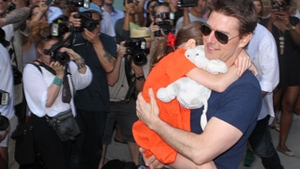 Katie Holmes vrea sa ii dea lovitura de gratie fostului sot! Tom Cruise, acuzat ca e homosexual!
