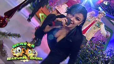 VIDEO Ce penibile! Vezi in ce hal au putut sa danseze fetele de la Senzual!