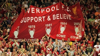 Un fan Liverpool a fost arestat pentru adresarea de injurii rasiste!