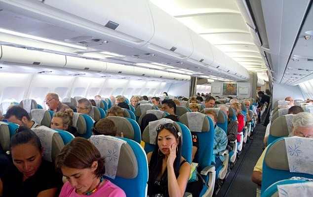 Pasagerii au îndurat cel mai groaznic zbor: „Au fost zece ore în Iad”. Ce s-a întâmplat în timpul unei călătorii până la Las Vegas