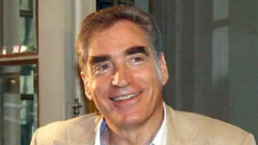 Sex-simbol la Revolutie, a stiut sa-si pastreze statutul! Am aflat secretul lui Petre Roman! Cum reuseste sa se mentina tanar