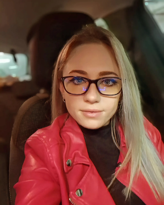 Ea este Andreea, asistenta găsită moartă. Foto: Facebook