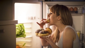 Avertisment ANSVSA pentru românii care cumpără alimente de pe rețelele de socializare: "Este o activitate ilegală"