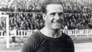 Hector Scarone, Magul fotbalului uruguayan