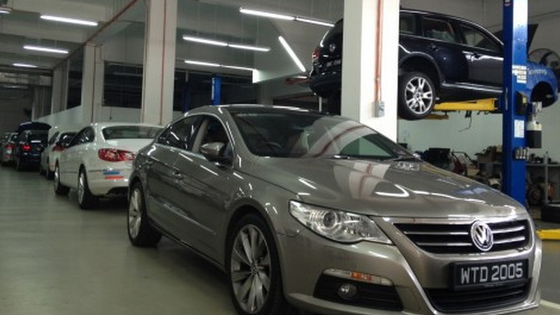 Scandalul Volkswagen se resimte in buzunarele romanilor! Ce vor pati cei care si-au cumparat o masina cu un motor "manarit"