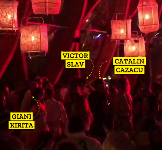 Victor Slav a pus ochii pe o blondină la NUBA