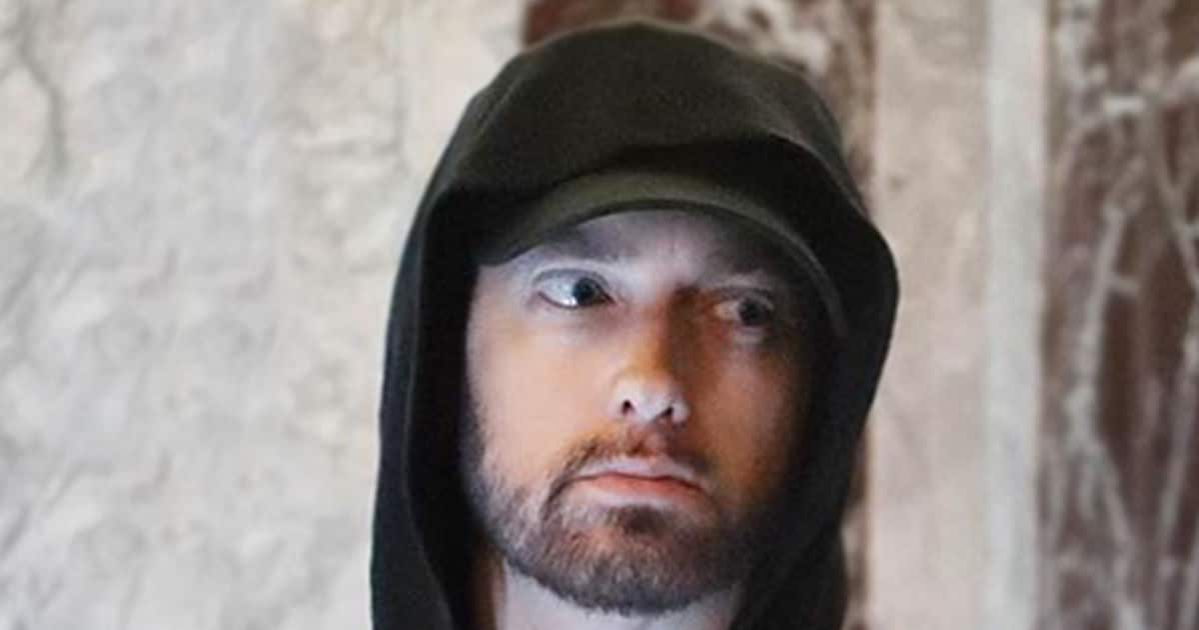 A murit tatăl lui Eminem