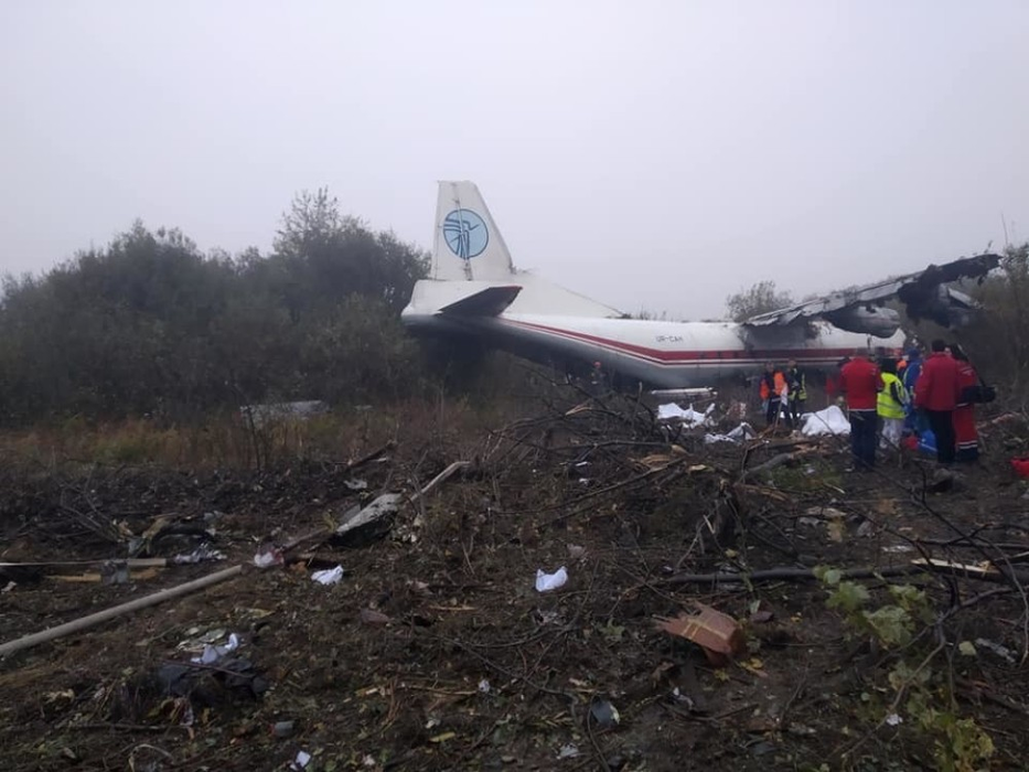 Avion prăbușit, nu se știe numărul morților! Câte persoane se aflau la bord + Anunțul unui consilier