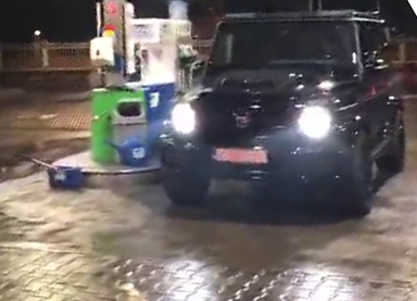 Dani Olăroiu a zăpăcit Bucureștiul cu noul Brabus de 350.000 €!