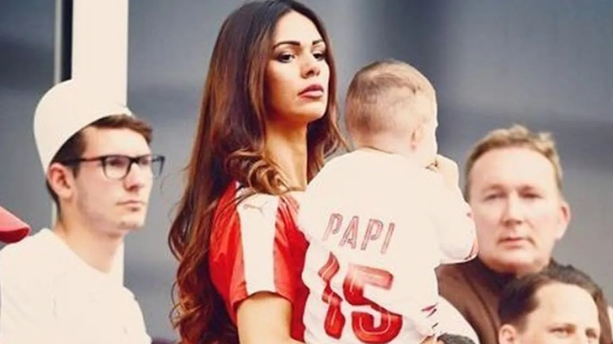 Cine este BOMBA sexy care a atras privirile tututor spectatorilor de la EURO?