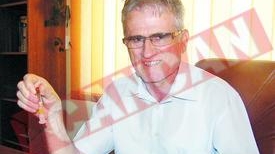 Primarul care isi testeaza angajatii cu fiola